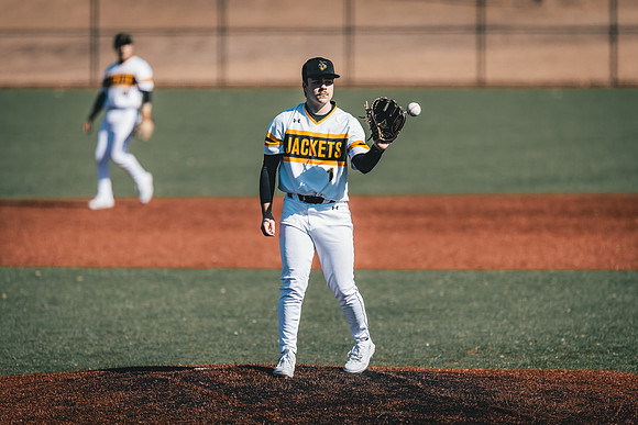 UWS BSB vs CAR DH-1-121