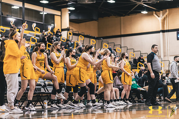 2022.01.29 UWS WBB vs. Northland WM105