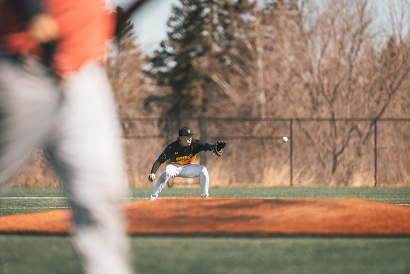 UWS vs MLC DH-1-144
