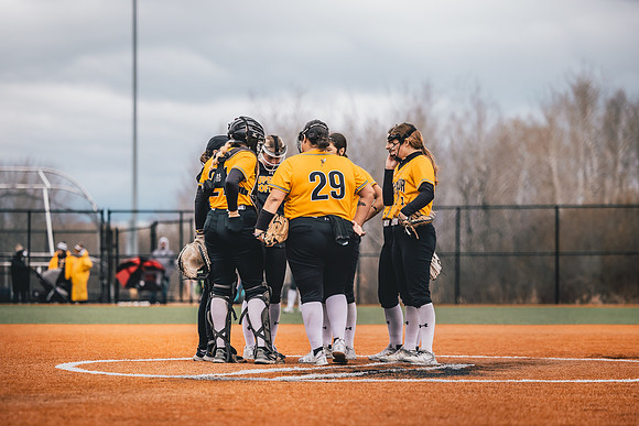 20240423_SoftballvsMartinLuther_Edits_Harry_-141