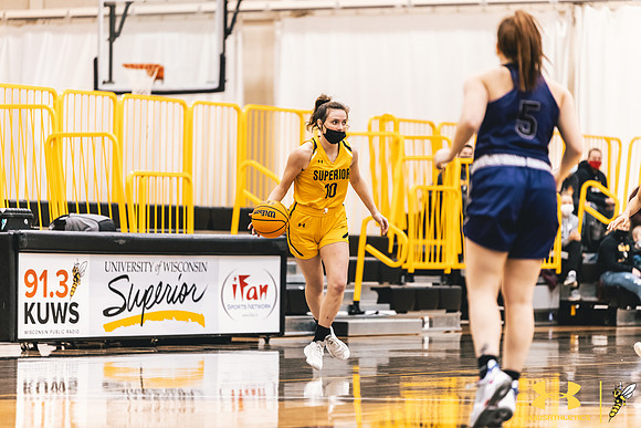 2022.01.14 UWS WBB vs. Crown WM83