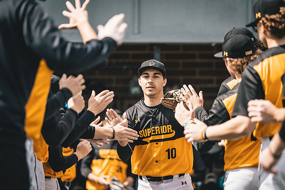 UWS BSB vs Crown D2 DH-1-29