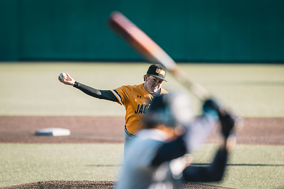 UWS BSB vs CSS-1-111