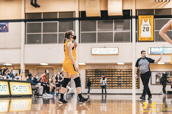 2022.01.29 UWS WBB vs. Northland WM102