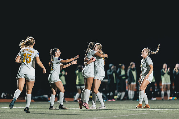UWS WSOC vs. UNW-1-98