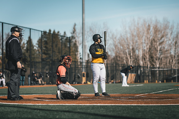 UWS vs MLC DH-1-115