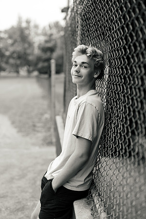 Gavin Senior Shoot 2-1-161