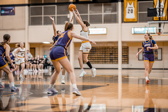 UWS WBB vs UNW-1-94