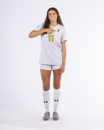 11 Niamh Larson White 4
