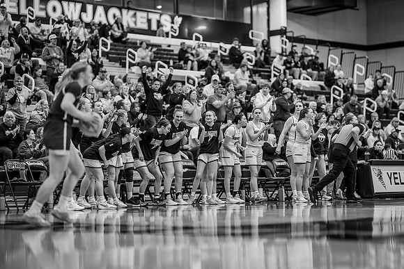 UWS WBB vs UNW-1-89