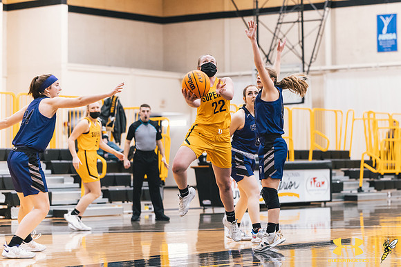 2022.01.14 UWS WBB vs. Crown WM53