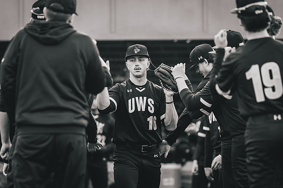 UWS vs MLC DH-1-44