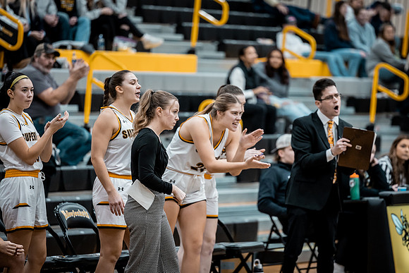 UWSWBBvsNCU2-1-179