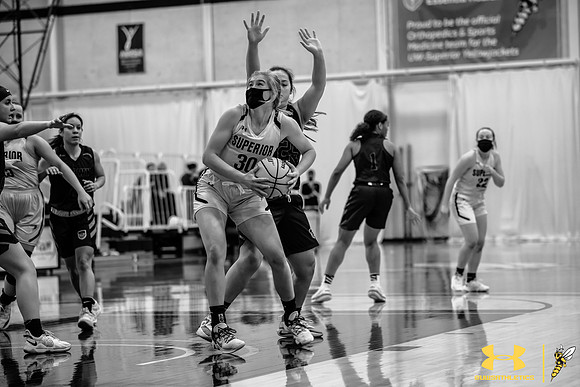 2022.01.14 UWS WBB vs. Crown WM82