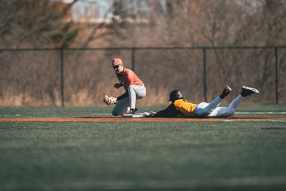 UWS vs MLC DH-1-156