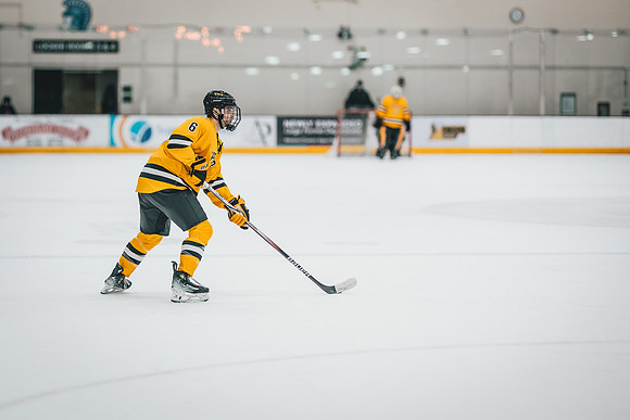 MHOK vs UWSP G2-1-104