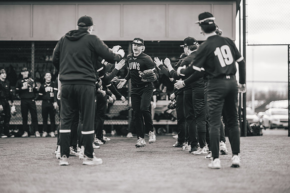 UWS vs MLC DH-1-9