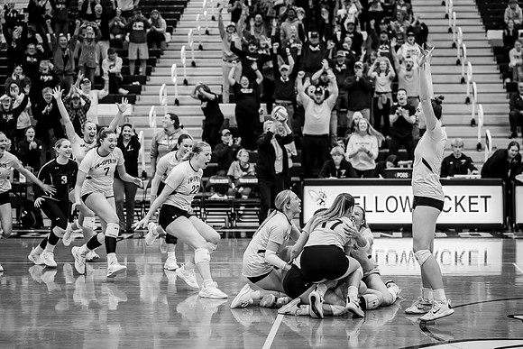 UWS VB vs. UNW Edit -1-200