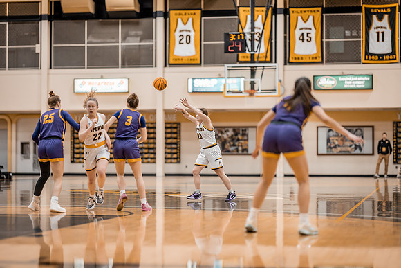 UWS WBB vs UNW-1-42