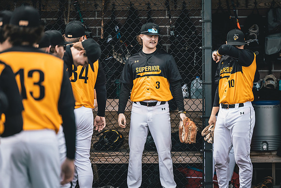 UWS BSB vs Crown D2 DH-1-23