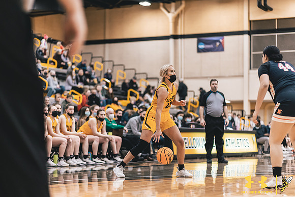 2022.01.29 UWS WBB vs. Northland WM113