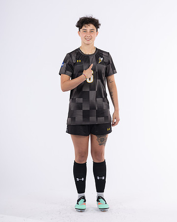 6 Beth Schneider Black 2