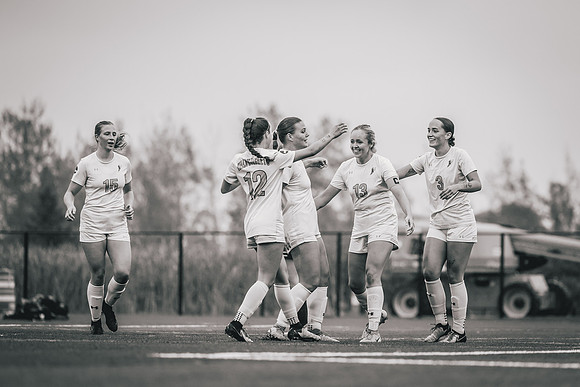 20241012_UWSWSOC-74