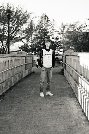 Oscar Senior Shoot-1-184
