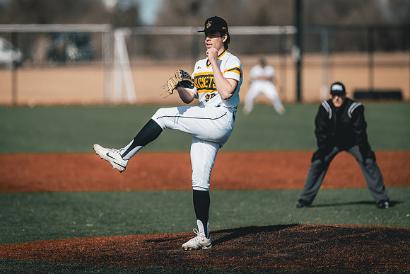 UWS BSB vs CAR DH-1-183