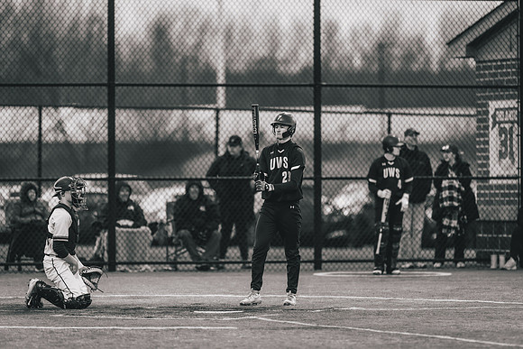 UWS vs MLC DH-1-105