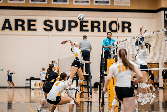 UWS VB vs. CSS-1-74