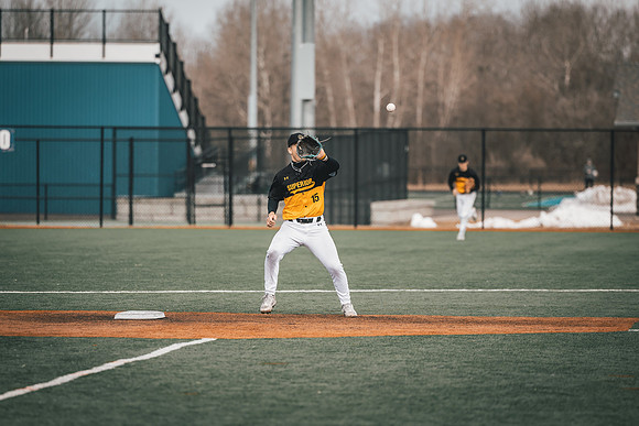 UWS BSB vs Crown -1-10