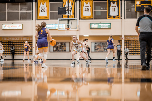 UWS WBB vs UNW-1-84