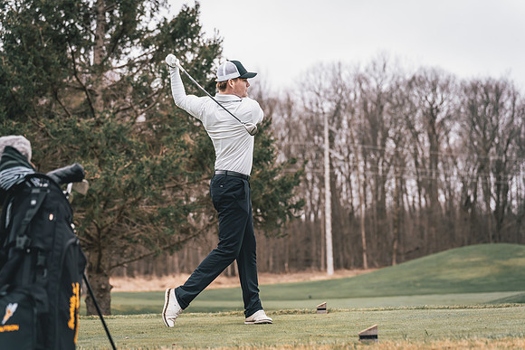 UWS GOLF vs CSS-1-108