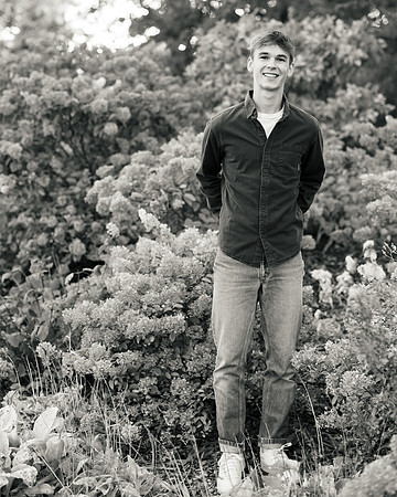 Oscar Senior Shoot-1-201