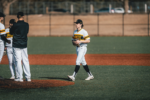 UWS BSB vs CAR DH-1-168