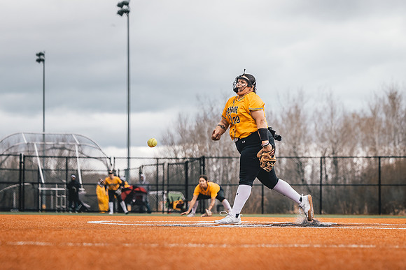 20240423_SoftballvsMartinLuther_Edits_Harry_-118