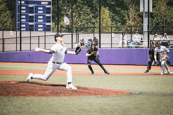 UWS Baseball vs UNW-1-35
