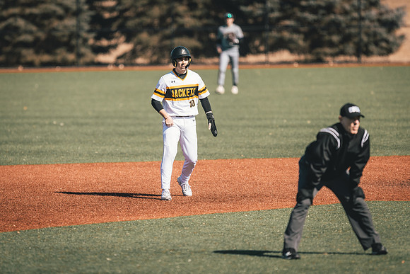 UWS BSB vs CAR DH-1-81