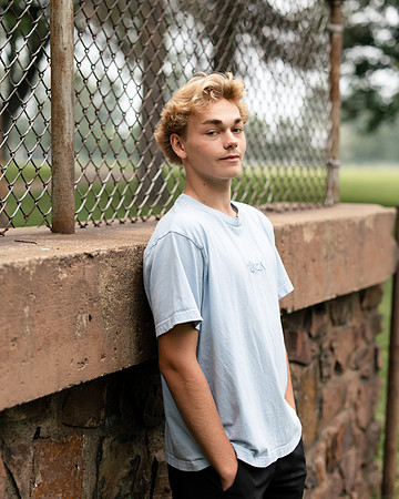 Gavin Senior Shoot 2-1-143