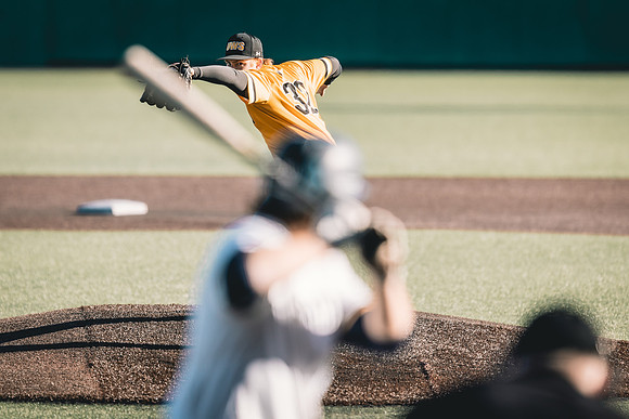 UWS BSB vs CSS-1-126