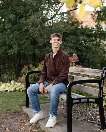 Oscar Senior Shoot-1-195