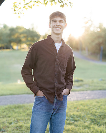 Oscar Senior Shoot-1-207