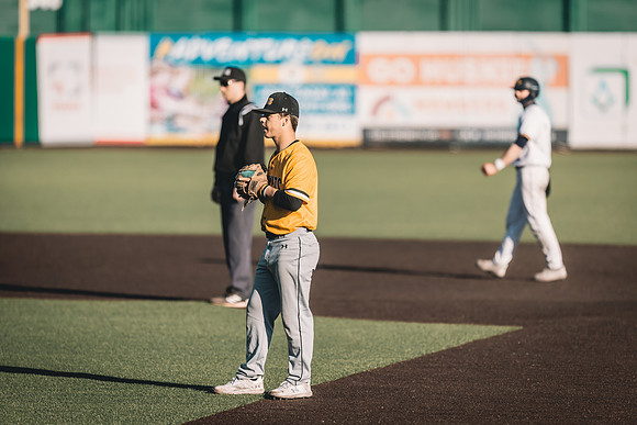 UWS BSB vs CSS-1-167