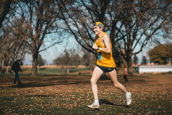 UWS XC CHAMP-1-202