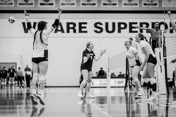 UWS VB vs. CSS-1-82