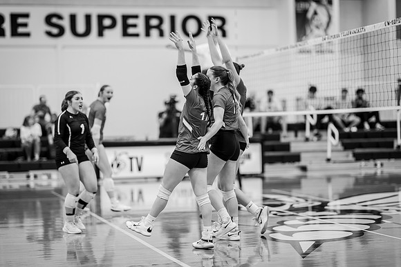 DNT UWS VB vs Morris-1-79