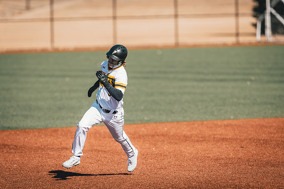 UWS BSB vs CAR DH-1-96