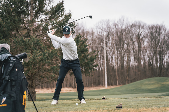 UWS GOLF vs CSS-1-107