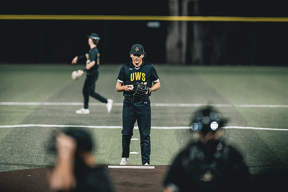 UWS BSB vs RWU-1-206